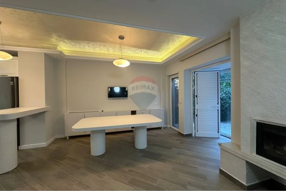 Tirane, jepet me qera Vile 3 Katshe , 197 m² 3.000 € 