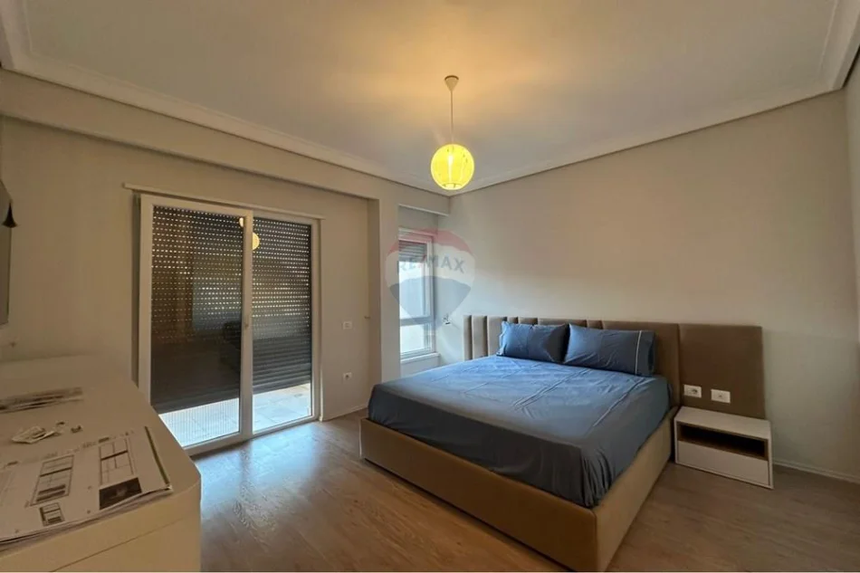 Tirane, jepet me qera Vile 3 Katshe , 197 m² 3.000 € 