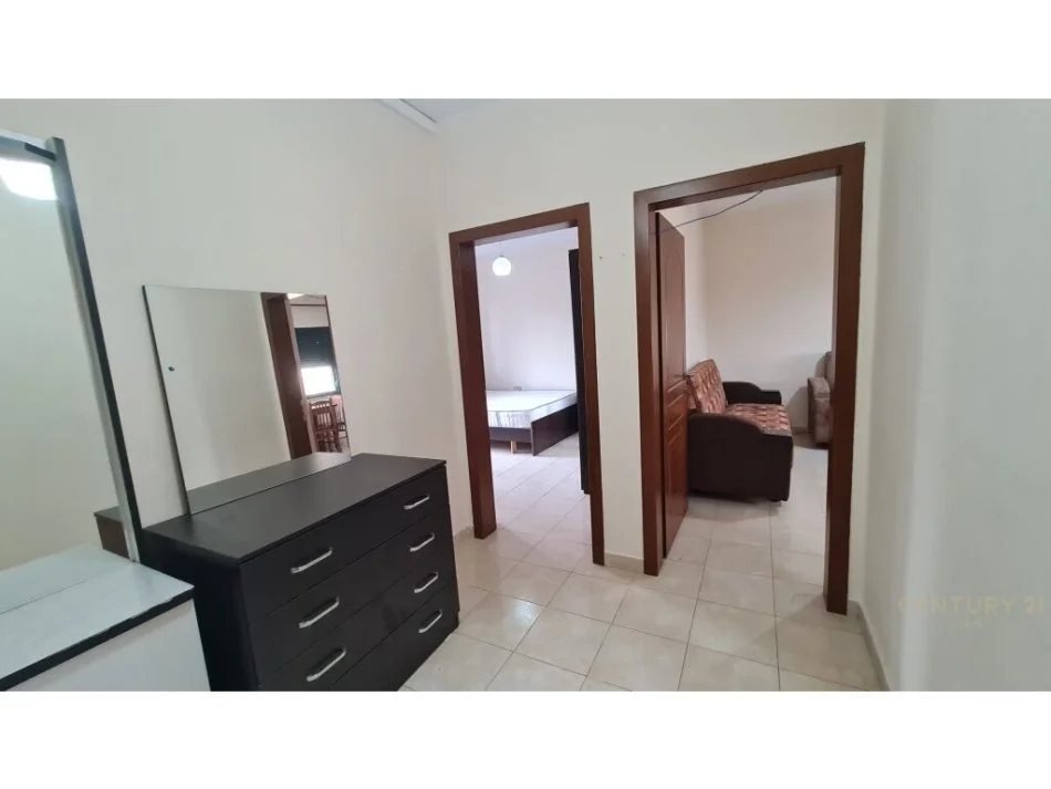 Tirane, shitet apartament 1+1 Kati 3, 56 m² 110.000 € (Brryli)