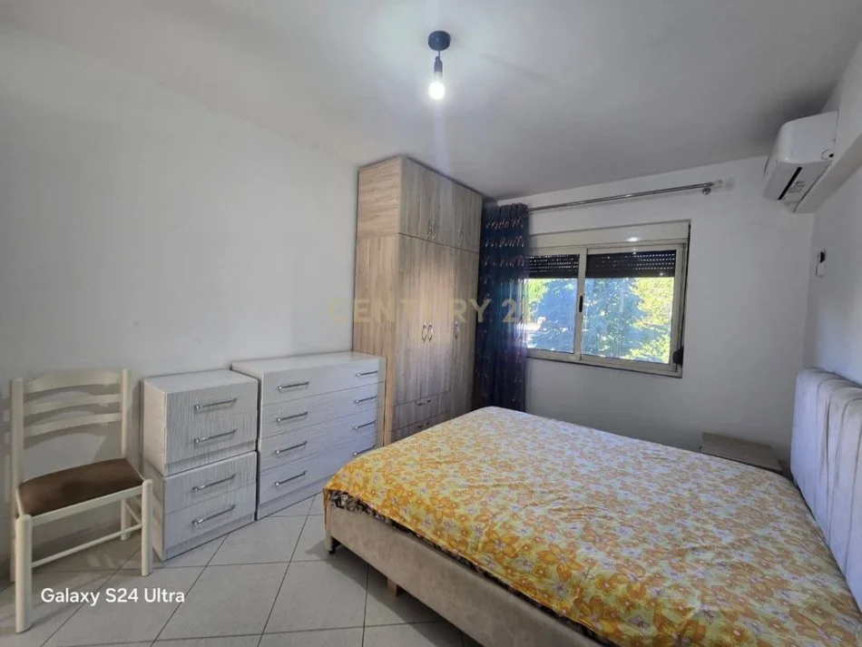 apartament 1+1 durres, pran spitalit cmimi 330 €