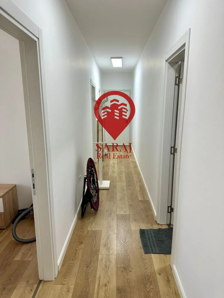 Tirane, jepet me qera apartament 2+1+Aneks+Ballkon Kati 3, 100 m² 700 € (Quatroum Rezidence te Panorama)