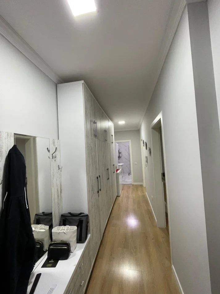 Tirane, shitet apartament 2+1+Ballkon Kati 3, 119 m² 200.000 € (5 maj)