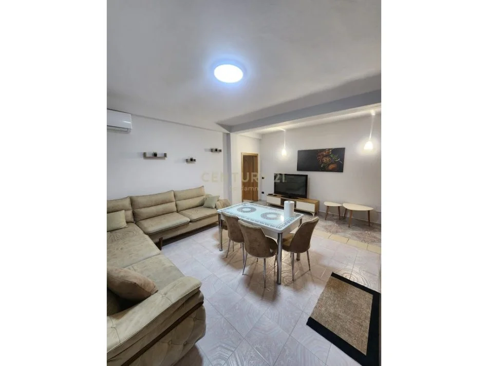 Durres, jap me qera apartament 1+1 Kati 1, 66 m² 420 € 
