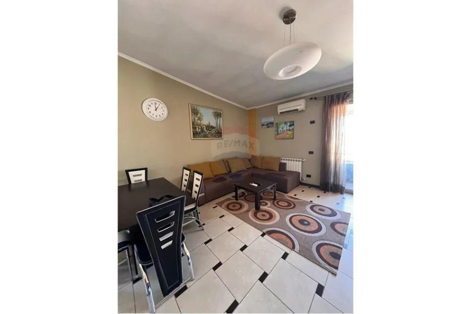 Tirane, jepet me qera apartament 2+1+Ballkon Kati 7, 110 m² 600 € (QIRA APARTAMENT 2+1 TEK ELEONORA!)