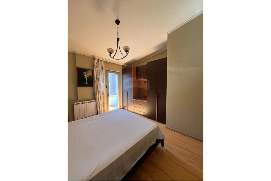 Tirane, jepet me qera apartament 2+1+Ballkon Kati 7, 110 m² 600 € (QIRA APARTAMENT 2+1 TEK ELEONORA!)