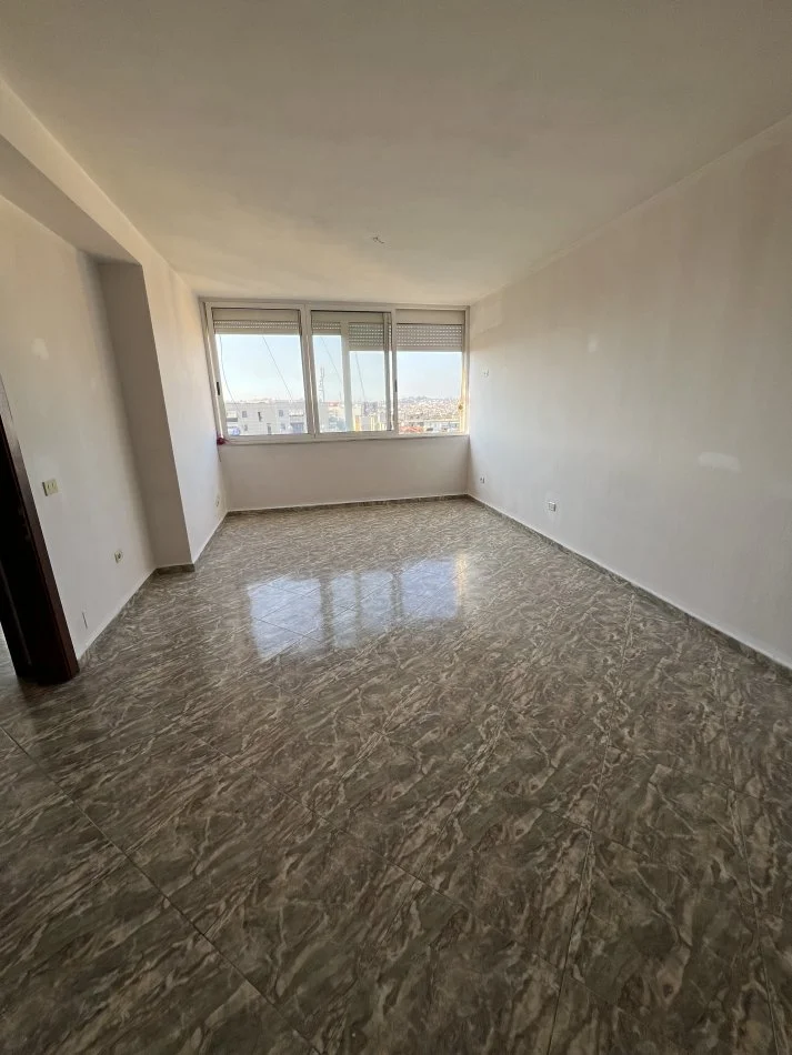 Tirane, shitet apartament 2+1+Ballkon Kati 6, 90 m² 125.000 € (Porcelan)