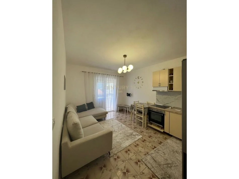 Durres, jepet me qera 2+1 Kati 4, 63 m² 350€