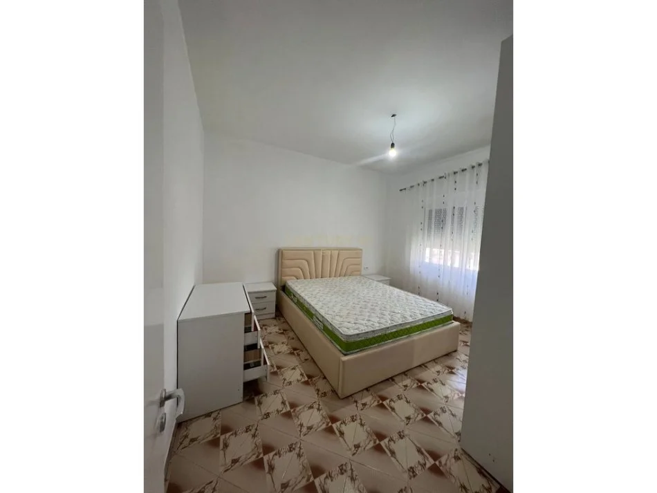 Durres, jepet me qera 2+1 Kati 4, 63 m² 350€