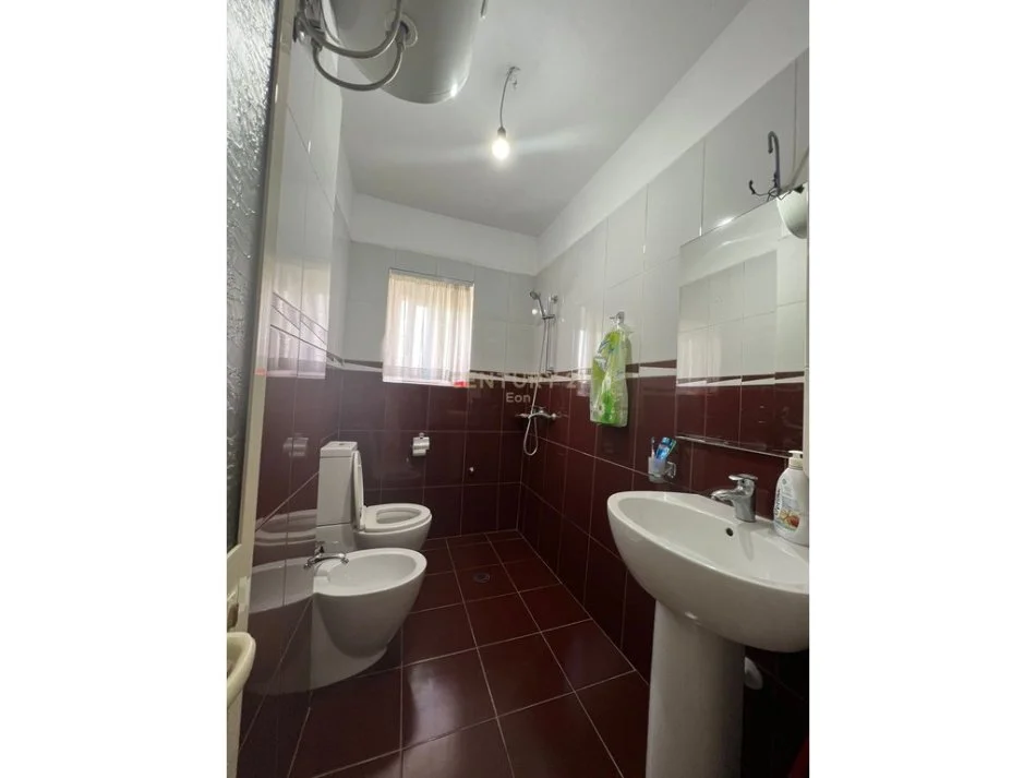 Durres, jepet me qera 2+1 Kati 4, 63 m² 350€