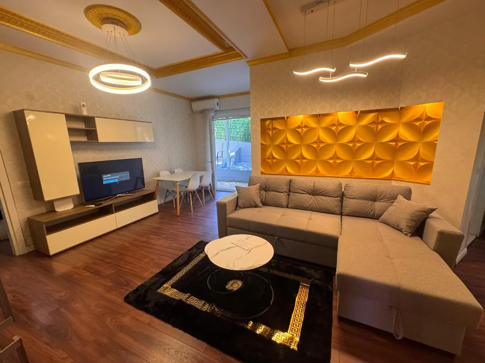 Tirane, jepet me qera apartament 2+1+Ballkon Kati 0, 750 € (Liqeni I Thate)