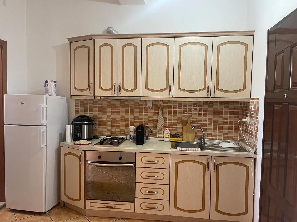 Radhime - Orikum, jap me qera apartament 1+1 Kati 5, 45 m² 
