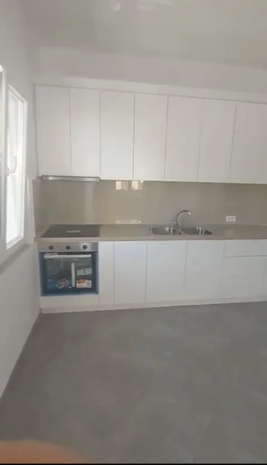 Tirane, jepet me qera 1+1 Kati 2, 60 m² 310 € (Don Bosko)