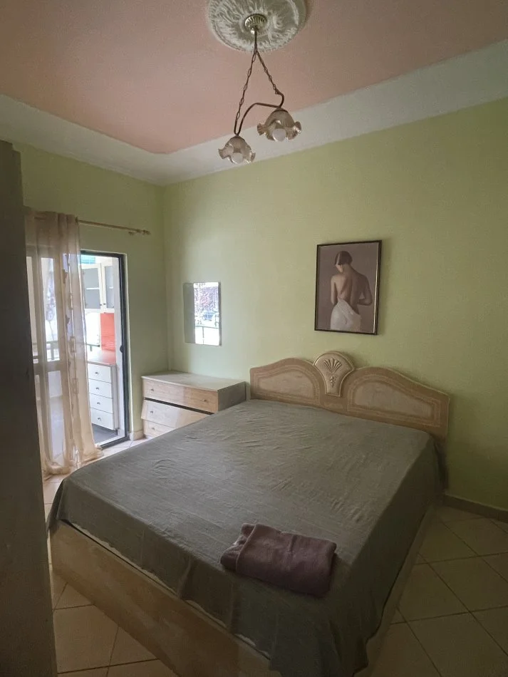 Durres, jepet me qera apartament 1+1+Ballkon Kati 1, 75 m² 300 € (golem)