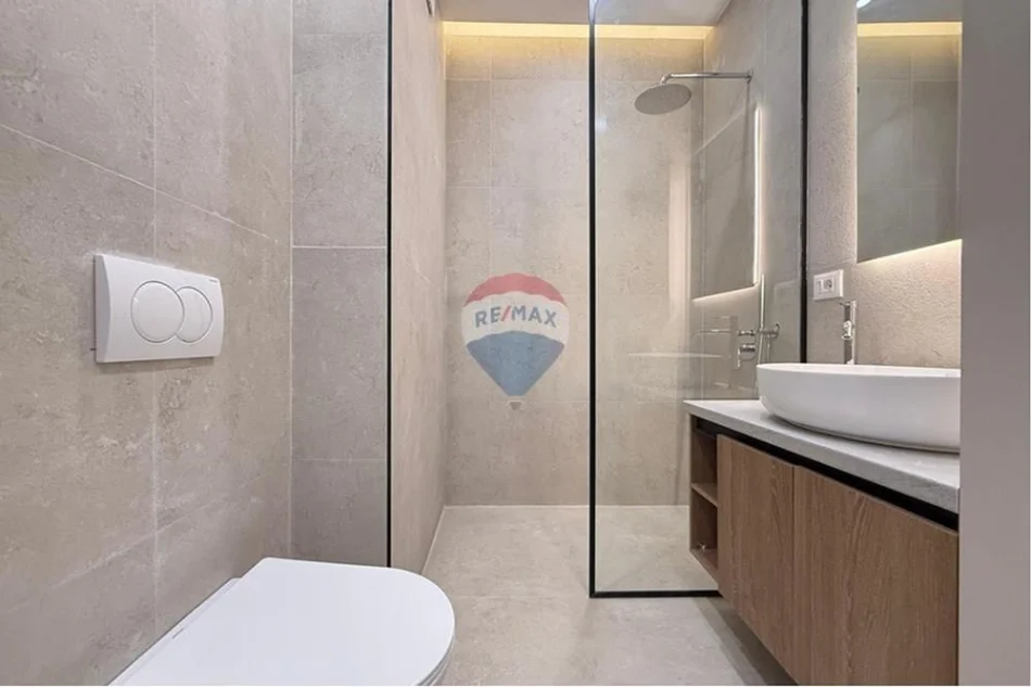 Tirane, shitet apartament 2+1 Kati 4, 81 m² 242.000 € 