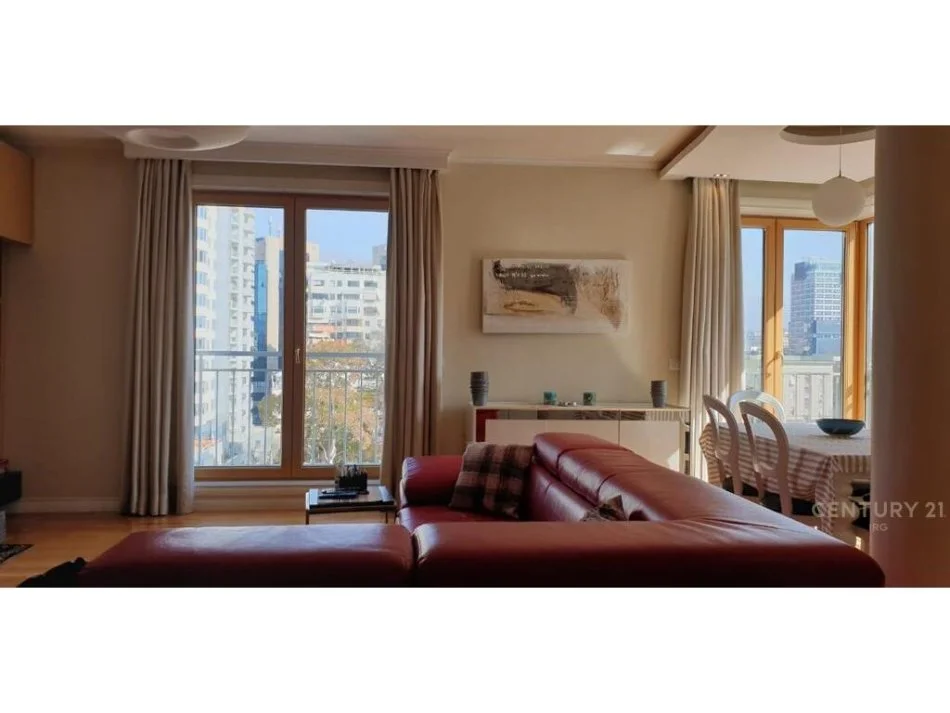 Tirane, jepet me qera apartament 2+1+Ballkon Kati 7, 123 m² 1.800 € (Bllok)