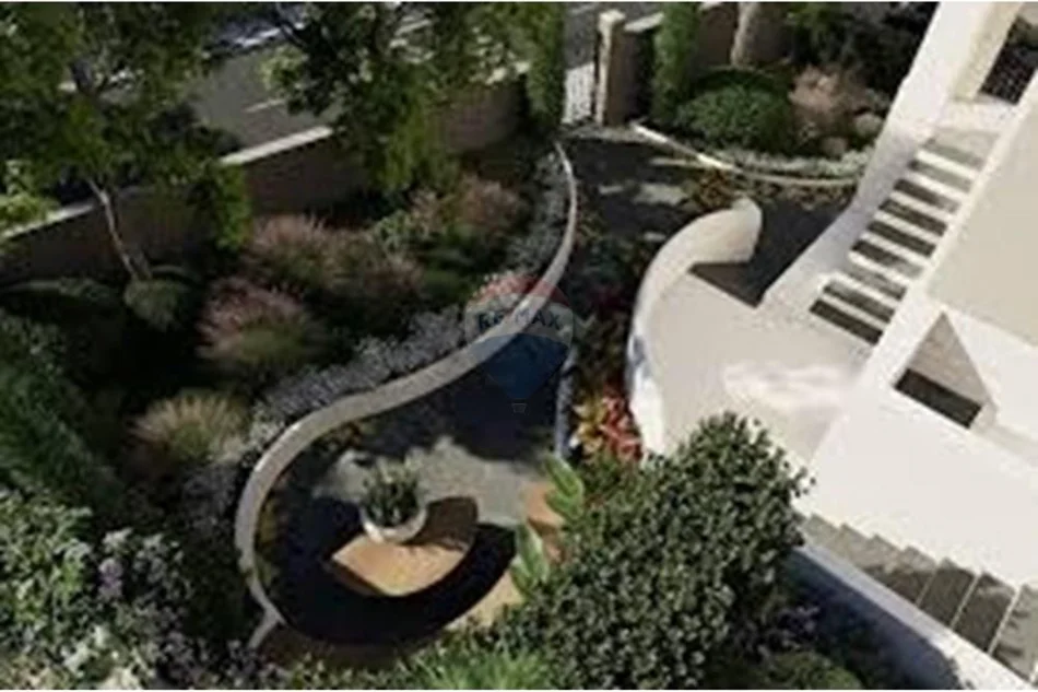 Tirane, shitet apartament 2+1 , 96 m² 220.000 € 