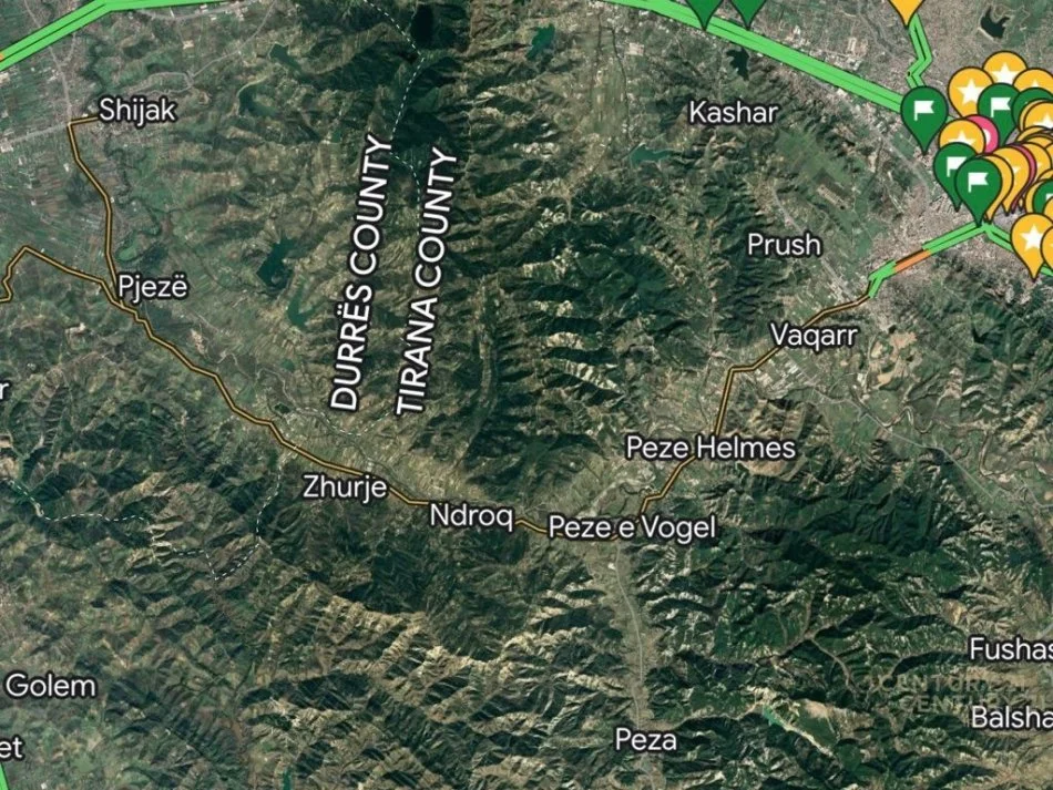 Tirane, shitet toke , 9.000 m² 315.000 € (Ndroq)