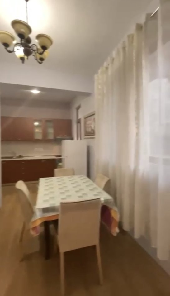 Tirane, jepet me qera 2+1+Aneks+Ballkon Kati 1, 100 m² 350 € (Amerikan 3)