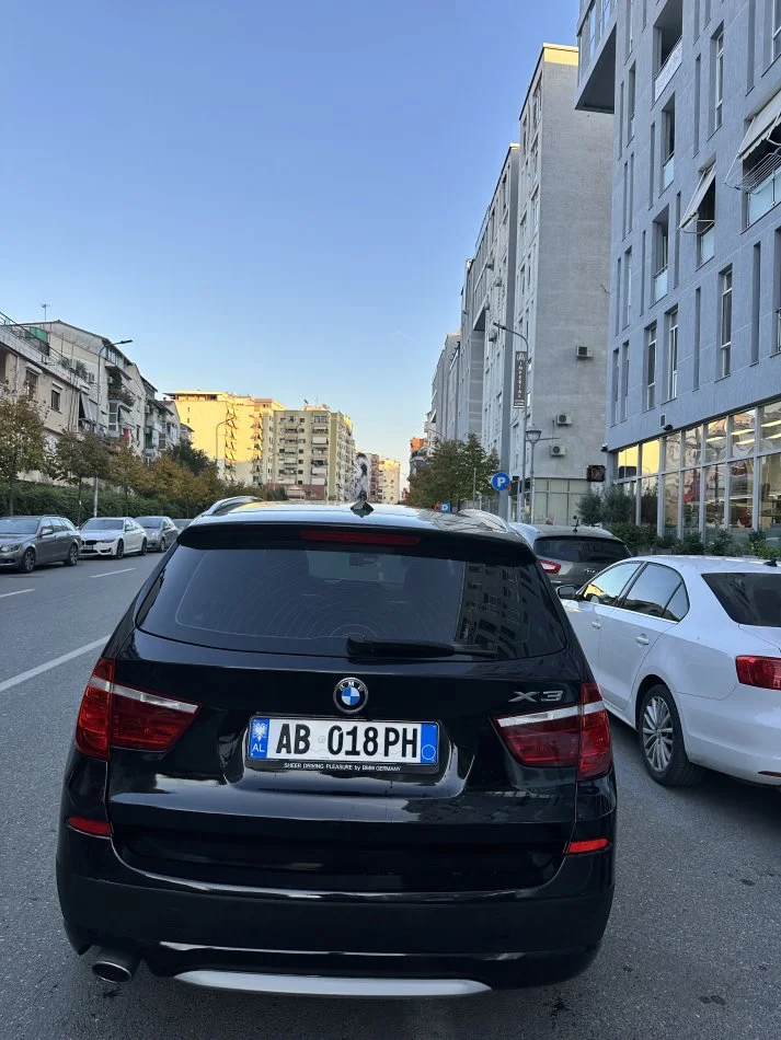 Tirane, shes SUV | Fuoristrad | Xhip BMW X3 Nafte, e zeze automatik Kondicioner 178 km 12.500 €