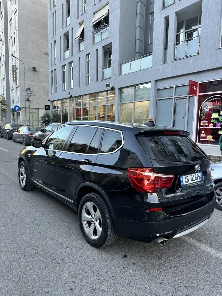 Tirane, shes SUV | Fuoristrad | Xhip BMW X3 Nafte, e zeze automatik Kondicioner 178 km 12.500 €