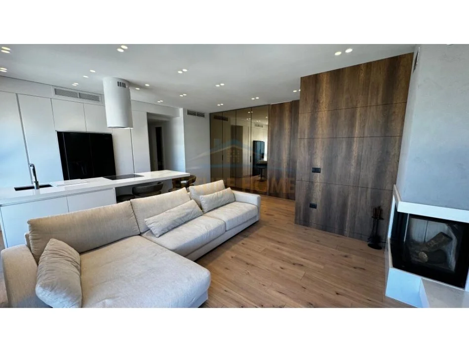 Tirane, shitet apartament 2+1+Ballkon Kati 7, 91 m² 230.000 € (Karl Gega)