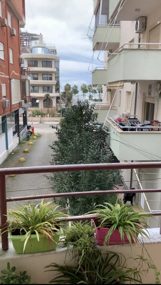 Golem, apartament ne plazh 40€ nata