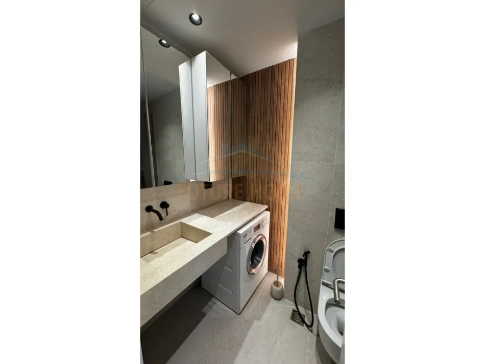 Tirane, shitet apartament 2+1+Ballkon Kati 7, 91 m² 230.000 € (Karl Gega)