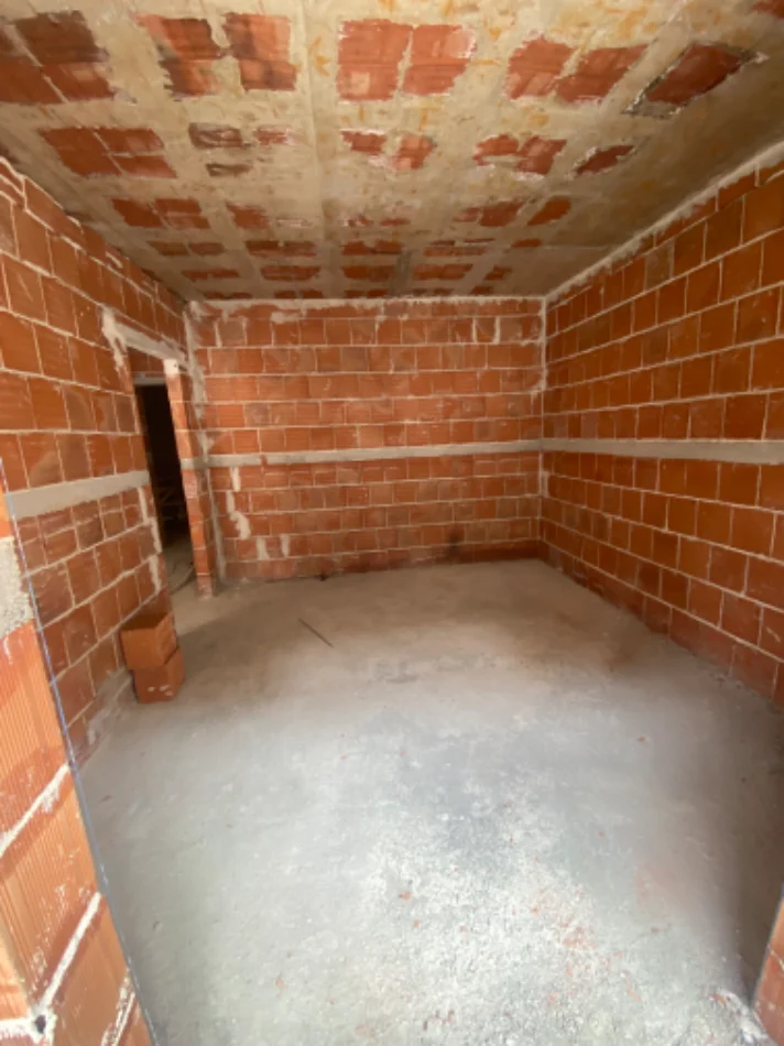 Tirane, shes apartament 1+1+Ballkon Kati 2, 79.500 € (Rr.Lidhja e Prizerenit, Paskuqan)