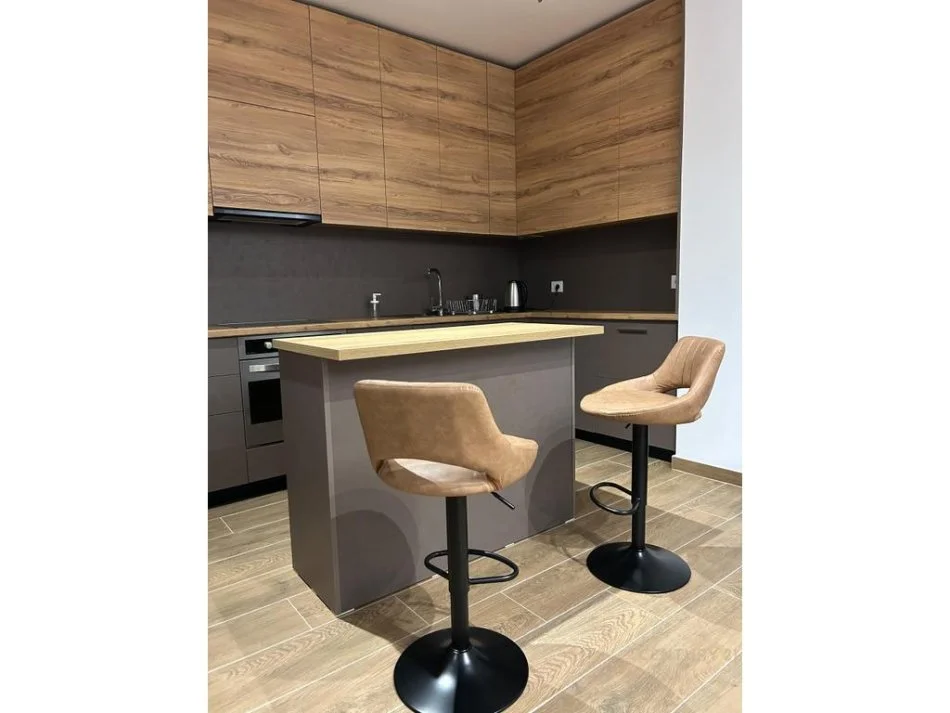 Tirane, jepet me qera apartament 1+1 Kati 9, 87 m² 550 € 