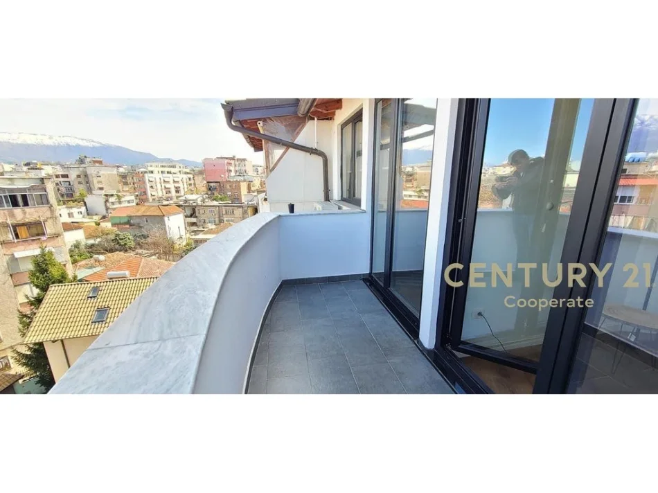 Tirane, shes apartament 2+1 Kati 5, 95 m² 331.674 € (Rruga e Elbasanit)