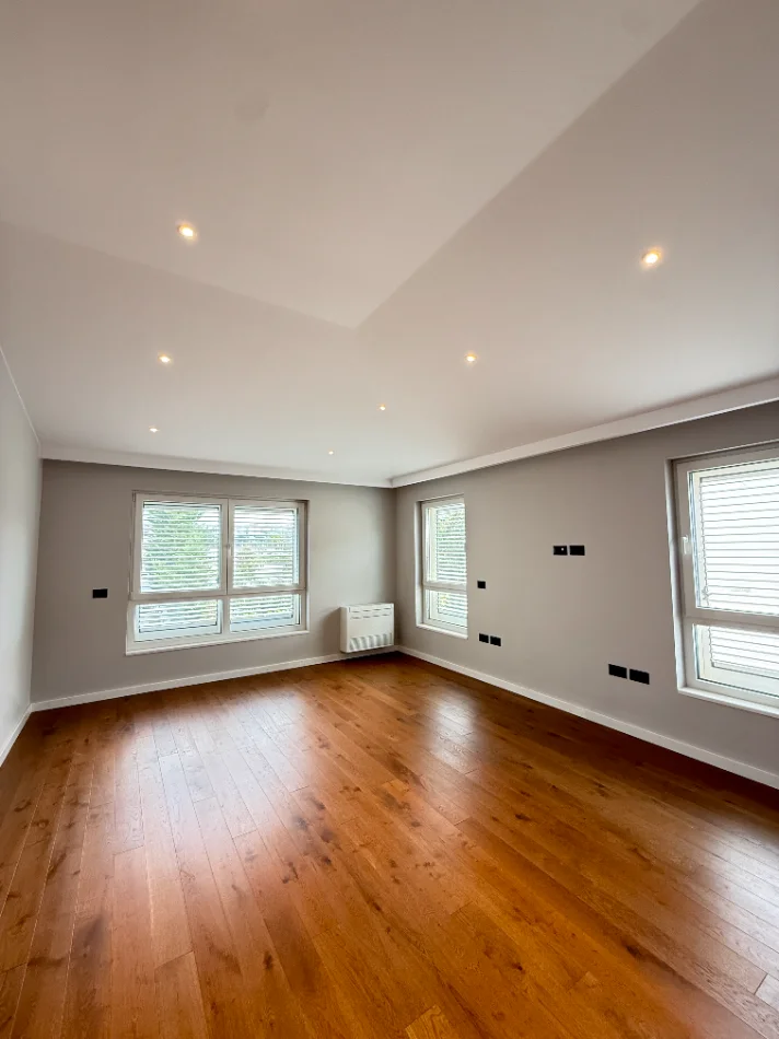 Tirane, shitet Vile Vile 3 Katshe , 400 m² 1.800.000 € (Primavera Residence, Liqeni i Thatë)