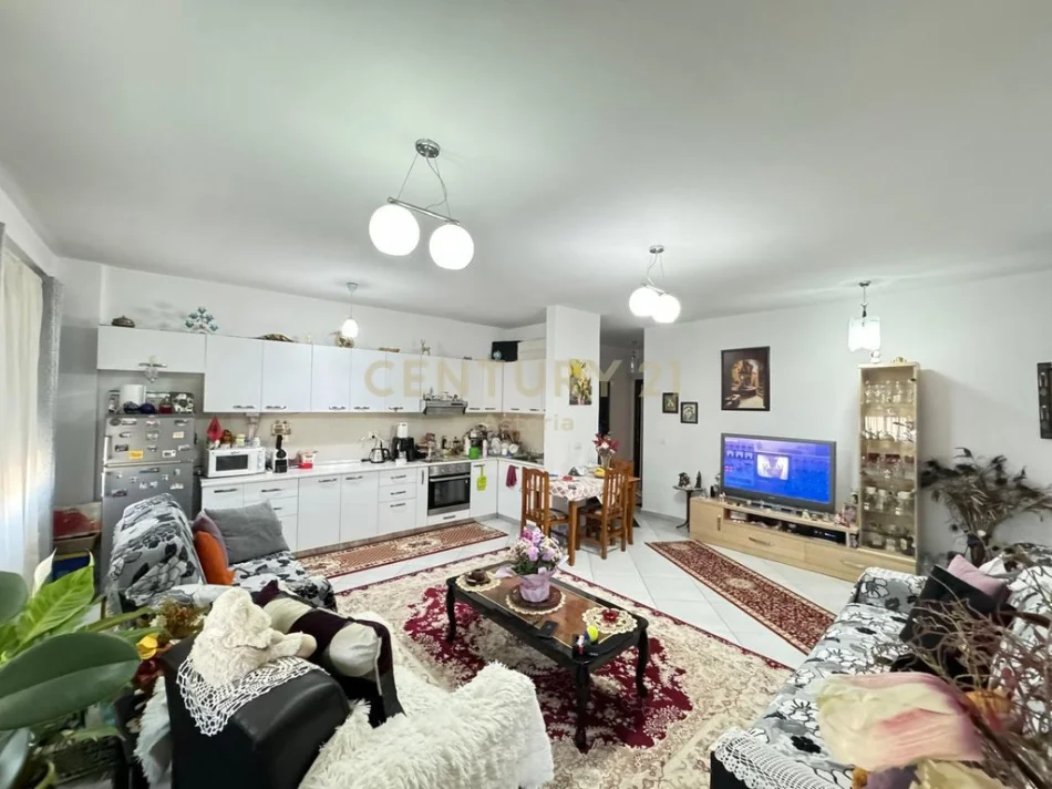 Tirane, shes apartament 2+1 Kati 4, 106 m² 200.000 € (Tregu Elektrik)