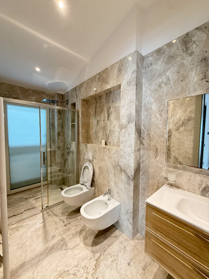 Tirane, shitet Vile Vile 3 Katshe , 400 m² 1.800.000 € (Primavera Residence, Liqeni i Thatë)