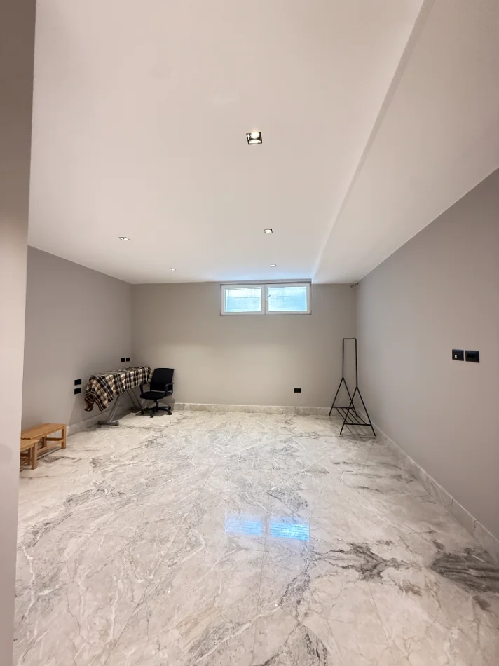 Tirane, shitet Vile Vile 3 Katshe , 400 m² 1.800.000 € (Primavera Residence, Liqeni i Thatë)
