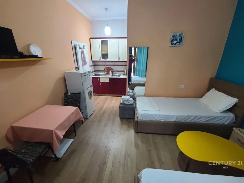 Tirane, shitet hotel Kati 8, 198 m² (Kajo Karafili) cmimi sipas kerkeses