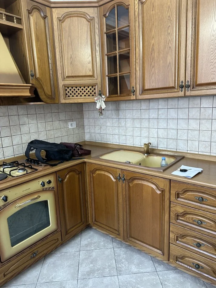 Tirane, qira apartament 1+1 Kati 3, 57 m² (Blloku ambasadave)