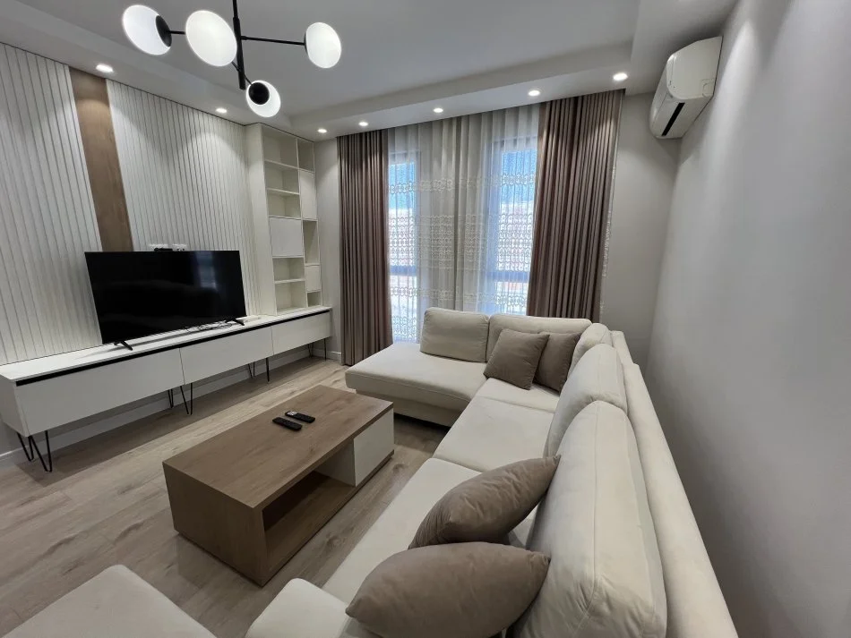 Tirane, shitet apartament 2+1+Ballkon Kati 4, 94 m² 161.600 € (Tirana Entry 1)