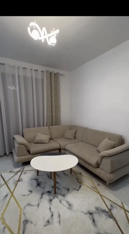 Tirane, jepet me qera apartament 2+1+Ballkon Kati 7, 100 m² 700 € (Don Bosco 2+1+2+Post Parkimi Plotesisht I Mobiluar)