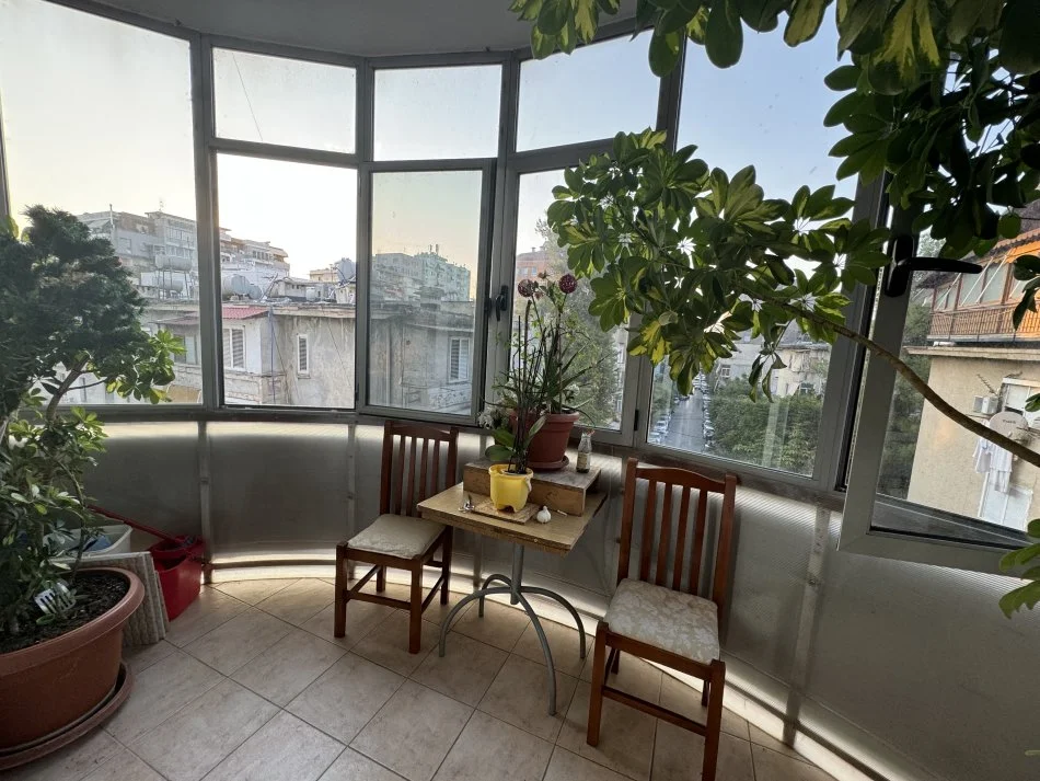 Tirane, jepet me qera Kati 3, 65 m² 550 € 