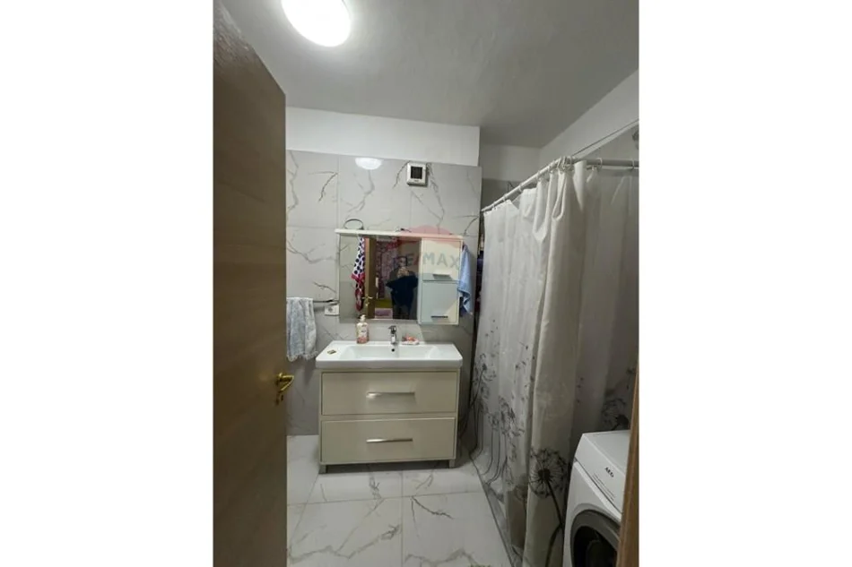 Tirane, shitet apartament 2+1 Kati 6, 105 m² 220.000 € 