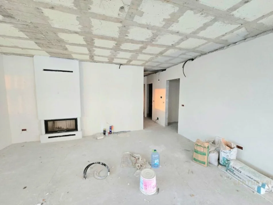 Tirane, shitet apartament duplex Dublex Kati 7, 238 m² 310.000 € (FARMACIA 10)