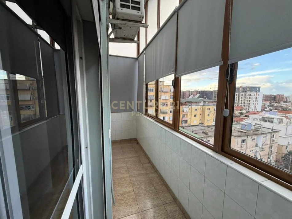 Tirane, shitet apartament 2+1 Kati 7, 97 m² 213.000 € (Rruga Frosina Plaku)