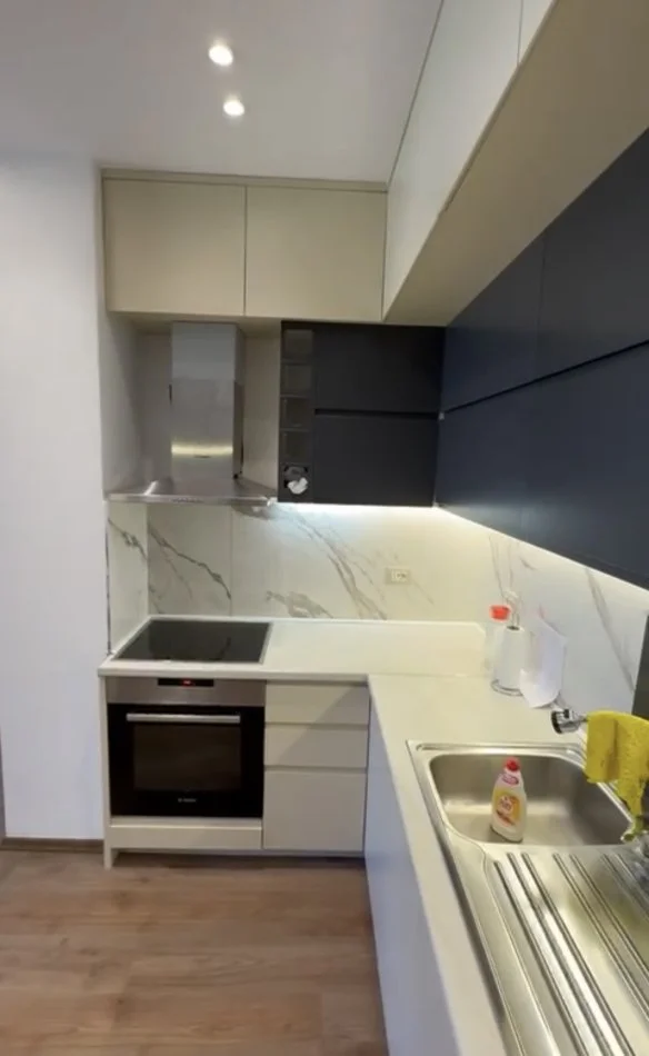 Tirane, jepet me qera apartament 2+1+Ballkon Kati 6, 100 m² 650 € (Rruga Don Bosko)