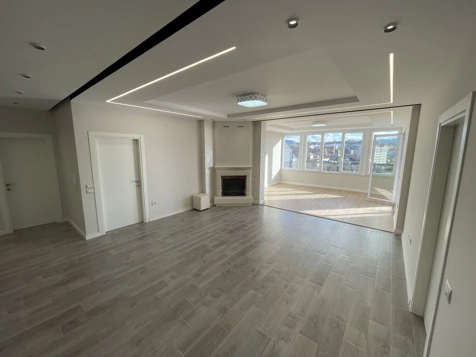 Tirane, shes apartament 3+1+Aneks+Ballkon Kati 5, 164 m² 280.000 € (Rruga Xhanfize Keko ( Te Profarma))