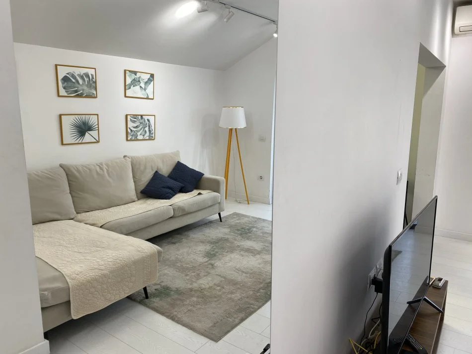 Tirane, Qera apartament 1+1+Aneks+Ballkon Kati 9, 70 m² 550 € (21-Dhjetori)