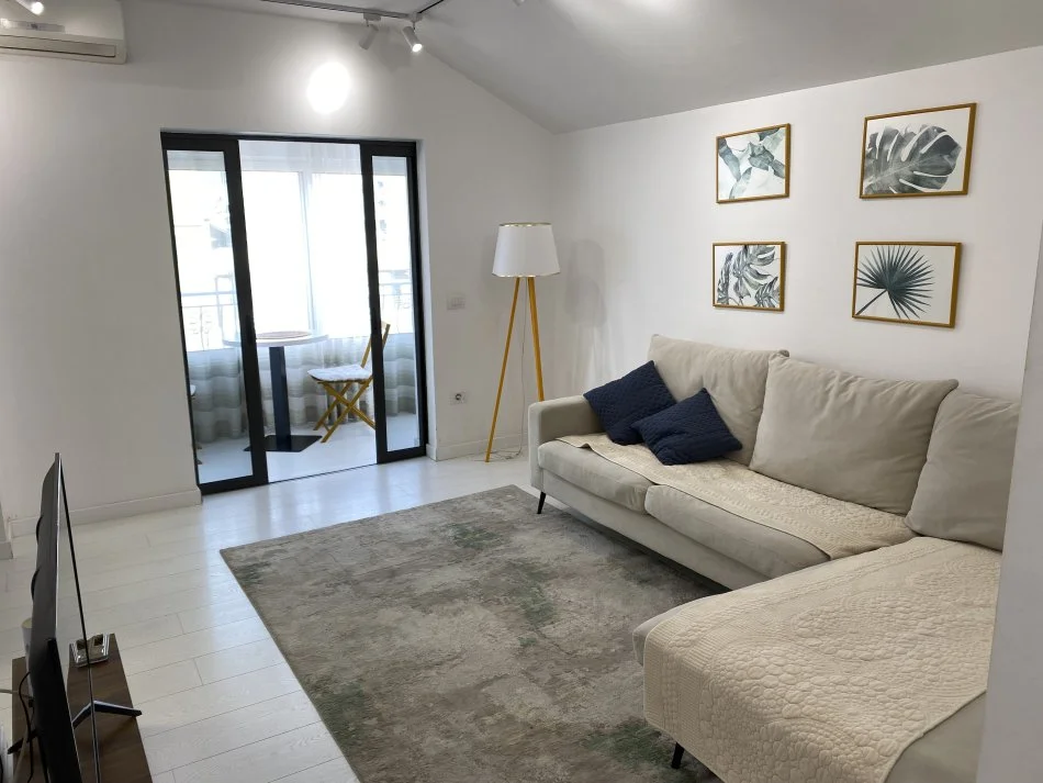 Tirane, Qera apartament 1+1+Aneks+Ballkon Kati 9, 70 m² 550 € (21-Dhjetori)