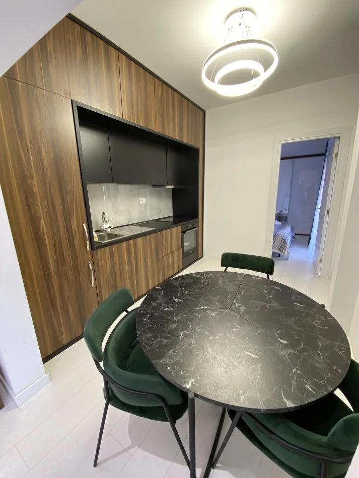 Tirane, Qera apartament 1+1+Aneks+Ballkon Kati 9, 70 m² 550 € (21-Dhjetori)