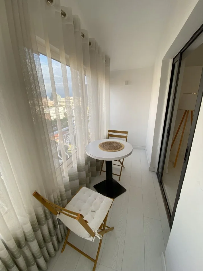 Tirane, Qera apartament 1+1+Aneks+Ballkon Kati 9, 70 m² 550 € (21-Dhjetori)