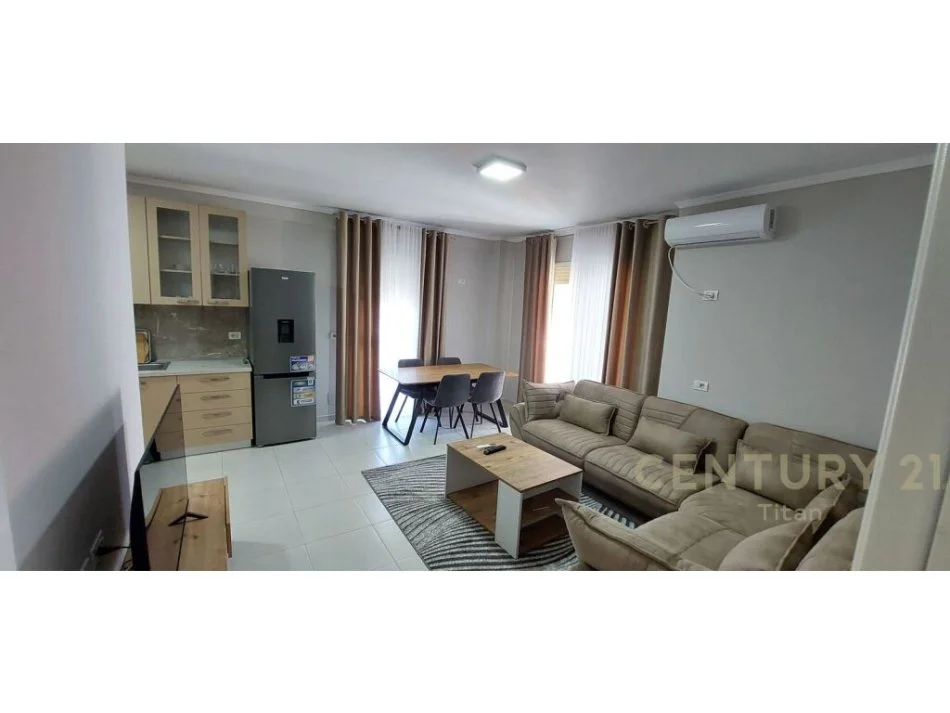 Tirane, jepet me qera apartament 2+1 Kati 5, 95 m² 700 € (Mine Peza)