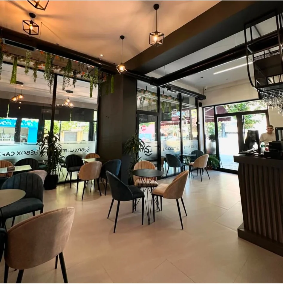 Tirane, shes lokal Kati 0, 100 m² 600.000 € (Hoxha Tasim)